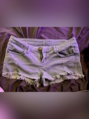 Rue 21 Frayed Hem Denim Shorts- Sz. 7/8